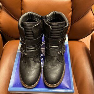 White Mountain womens Motorcycle Ankle Boots size 10